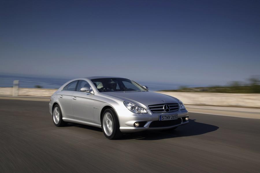  Mercedes-Benz CLS55 AMG 2005 года  (фото 17 из 40)
